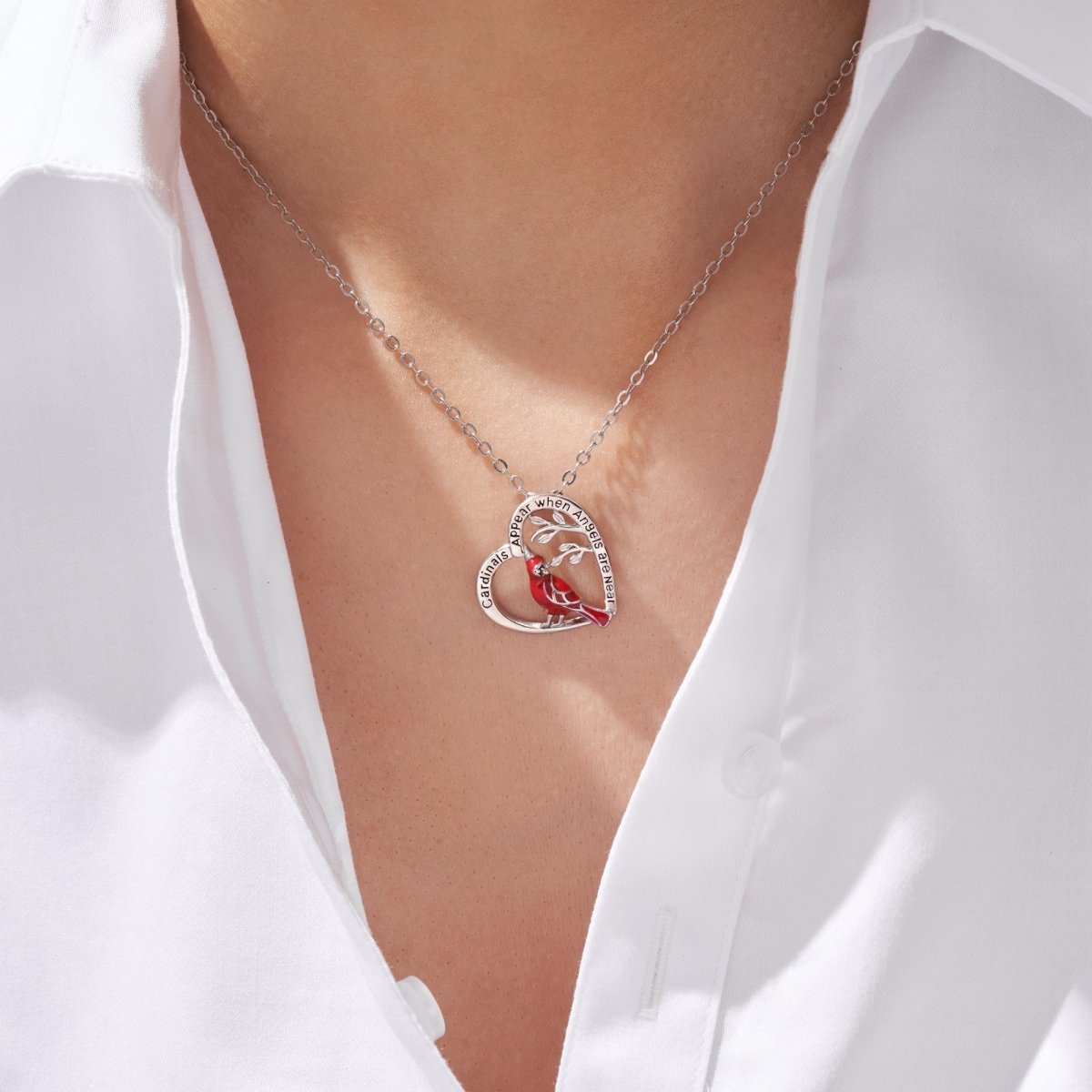 Cardinal Bird Necklace - TrenLit