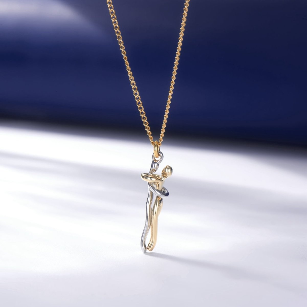 Gold Hug Necklace - TrenLit