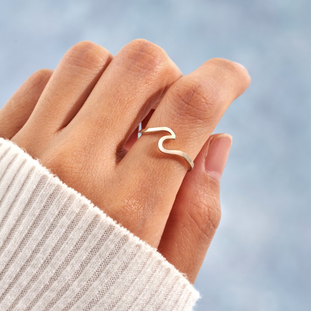 Gold Wave Ring - TrenLit