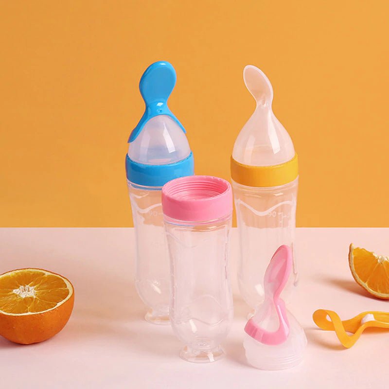 Lil' Scoop™ | Baby Squeeze and Spoon Bottle | 1+1 Offer - TrenLit